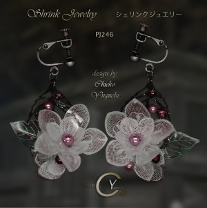 プラバンアクセサリー シュリンクジュエリーP2246Bs Shrink Plastic in Jewelry 湯口千恵子作