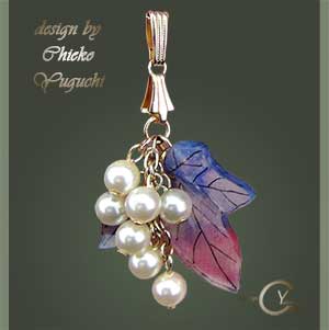 STAMP & PAINT Shrink Jewelry PJ133 Shrink Plastic in Jewelry Chieko Yuguchi work